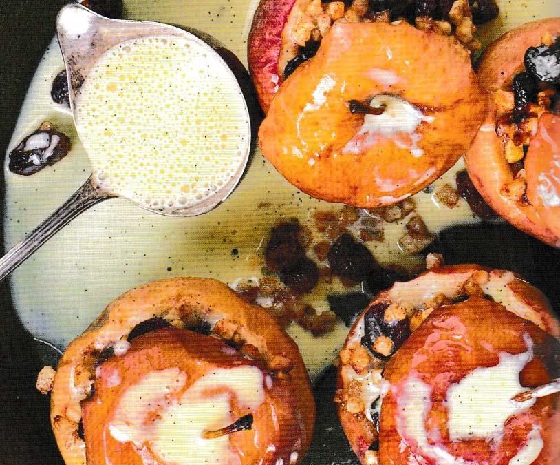 Bratapfel mit Vanillekipferlsauce